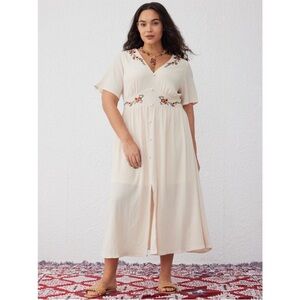 BloomChic Summer Serenity Embroidered Maxi Dress Size 12